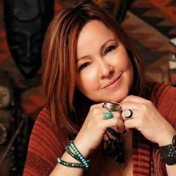 Meet your Posher, Debra - Picture 1 of 1